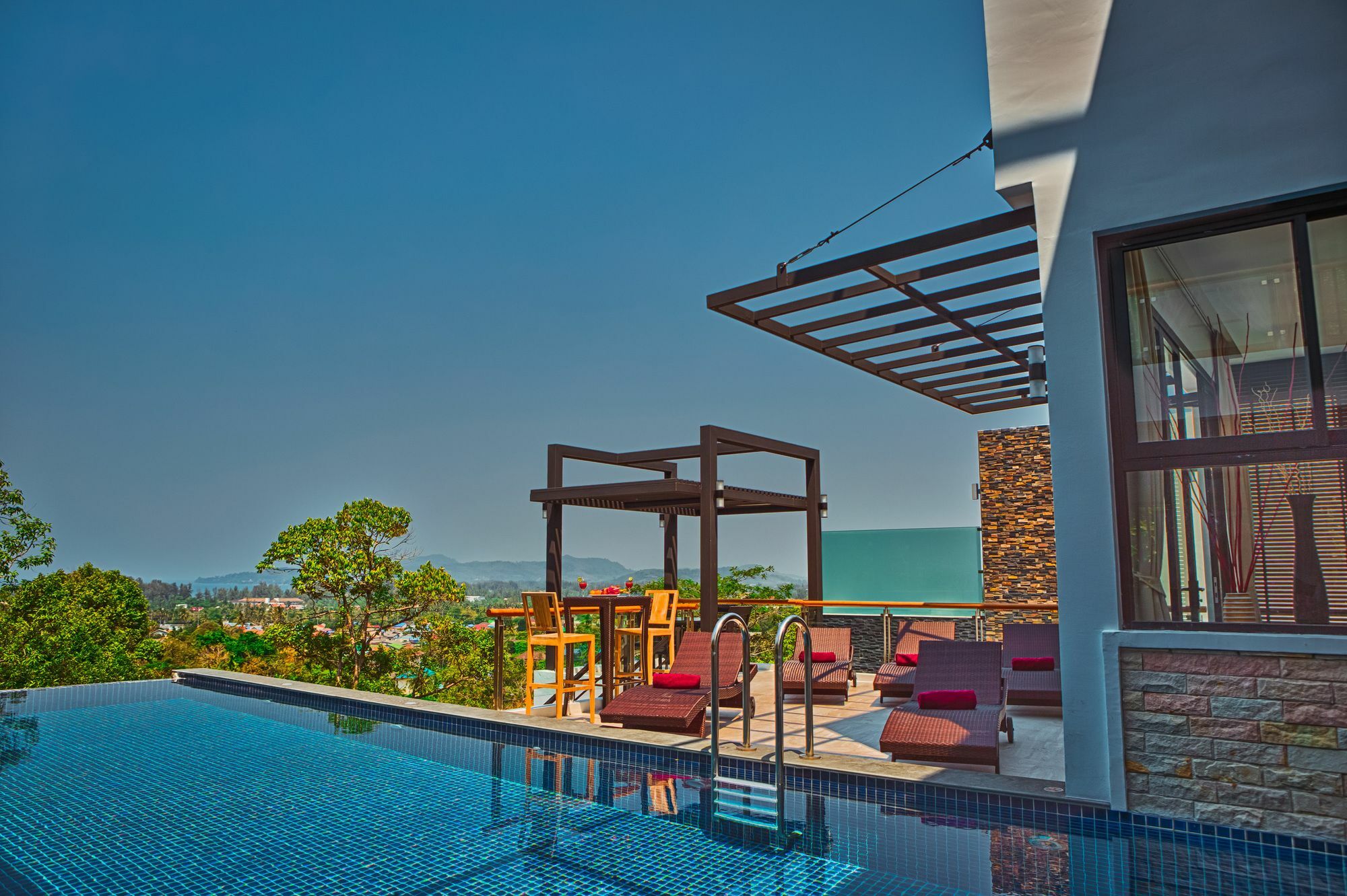 Fully Serviced Grand Villa Luxury Time Phuket 방타오 비치 외부 사진